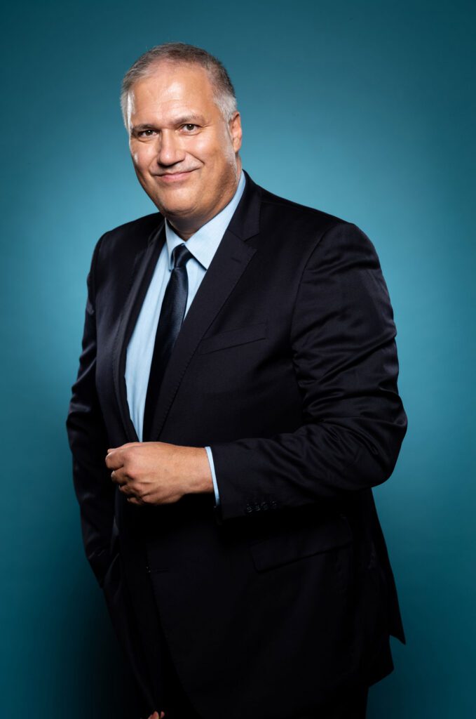 Stefan Henze